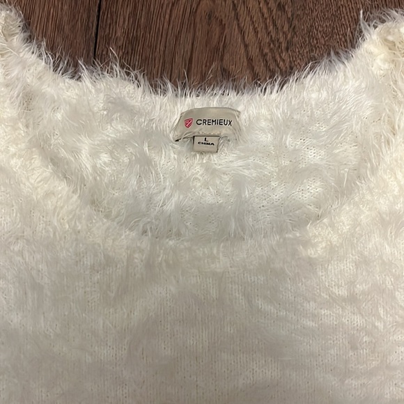 Cremieux furry white sweater size large - Picture 2 of 5